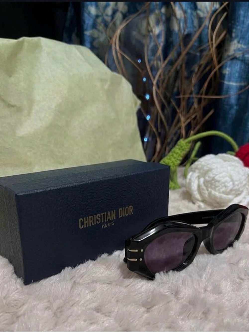 Nwt Classic Designer Shades
